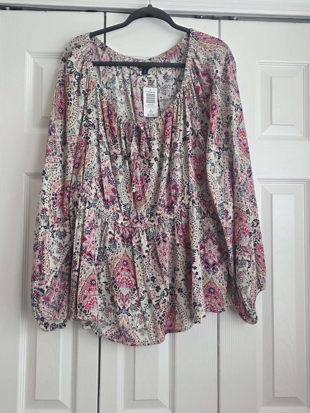 Torrid Cream Paisley Peasant Tunic with Pink & Navy 2X NWT